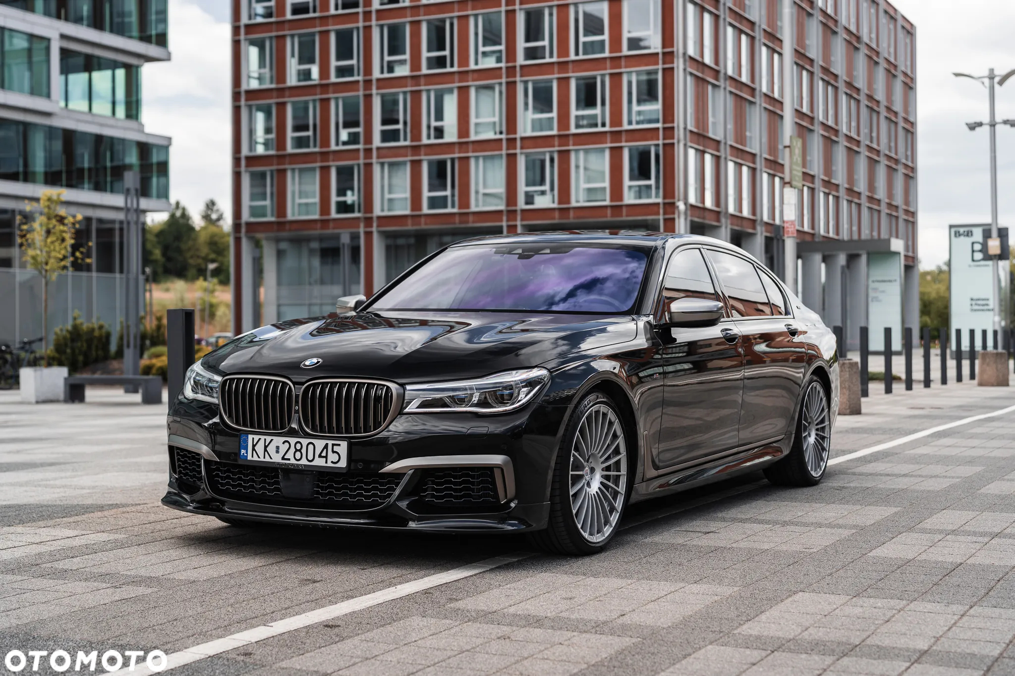 BMW Seria 7 M760Li xDrive - 3