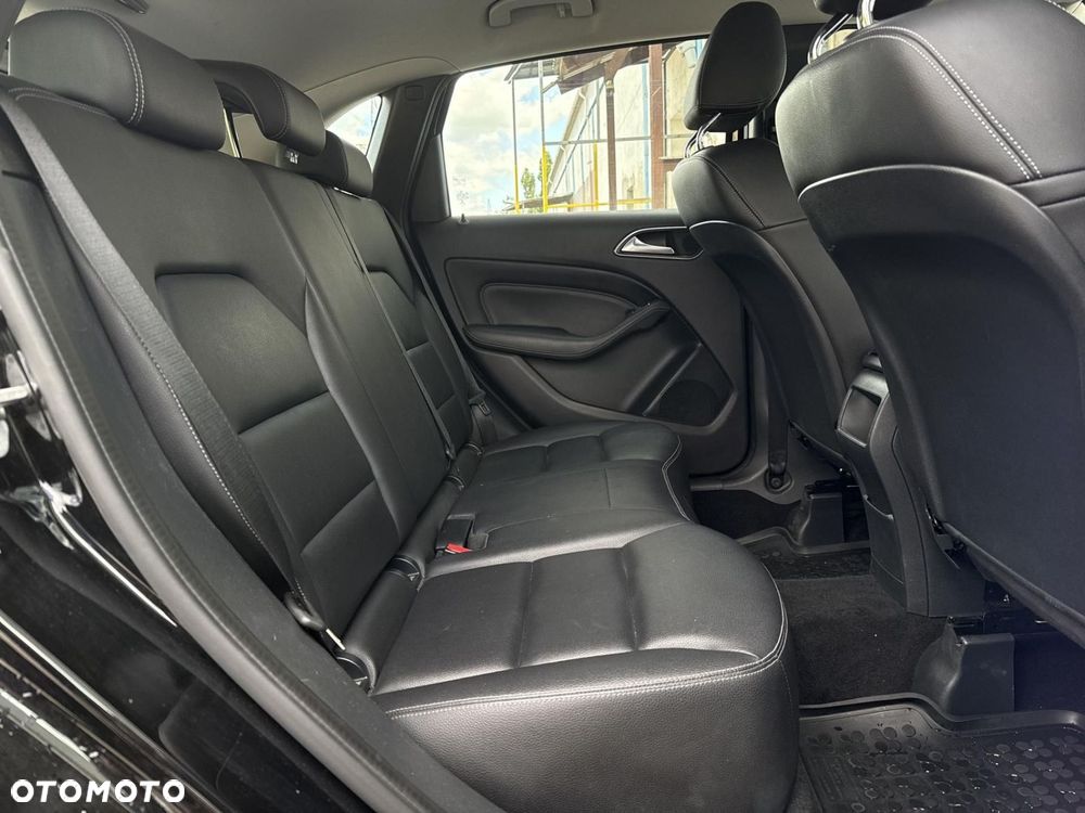 Mercedes-Benz Klasa B 180 (CDI) d 7G-DCT Urban - 19