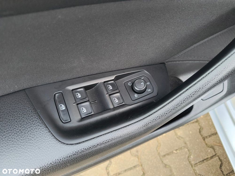 Volkswagen Passat Variant - 16