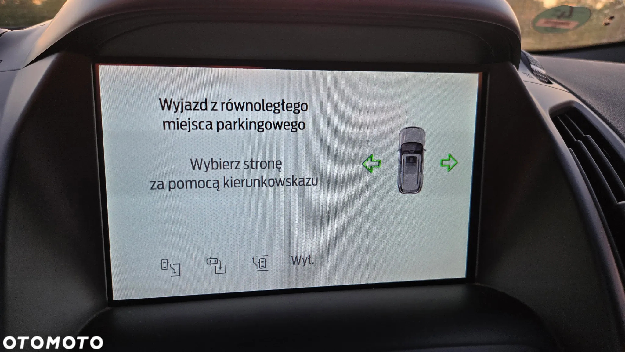 Ford Kuga 1.5 EcoBoost 2x4 Titanium - 16