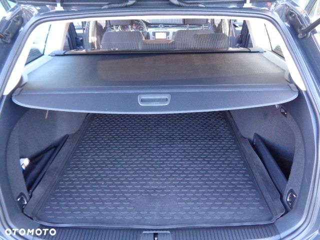 Volkswagen Passat 2.0 TDI SCR Comfortline DSG - 15