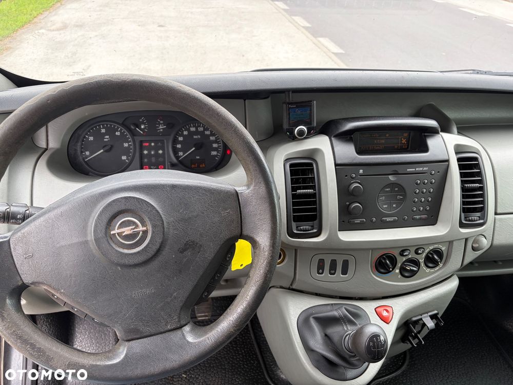 Opel Vivaro - 19