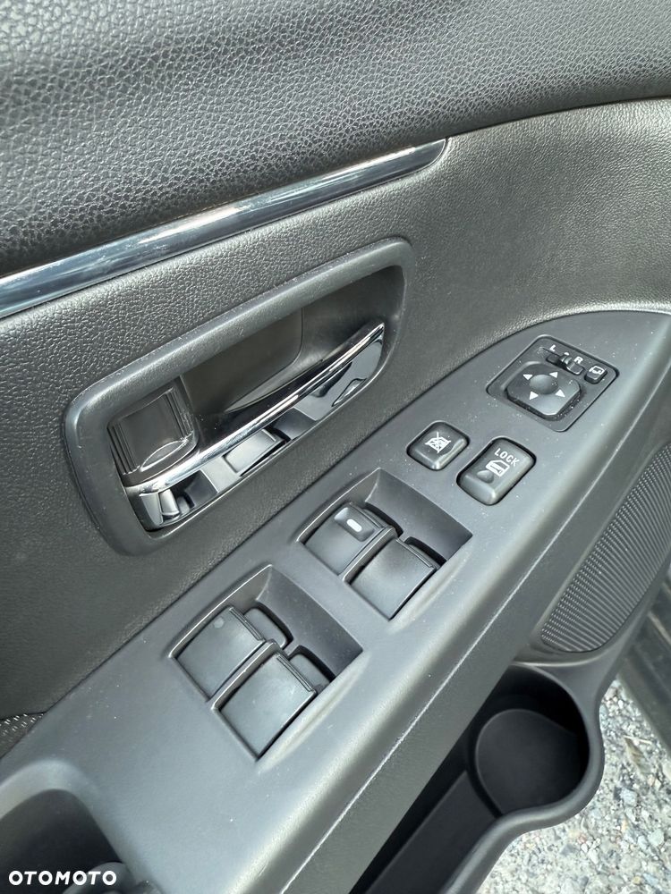 Mitsubishi ASX - 15