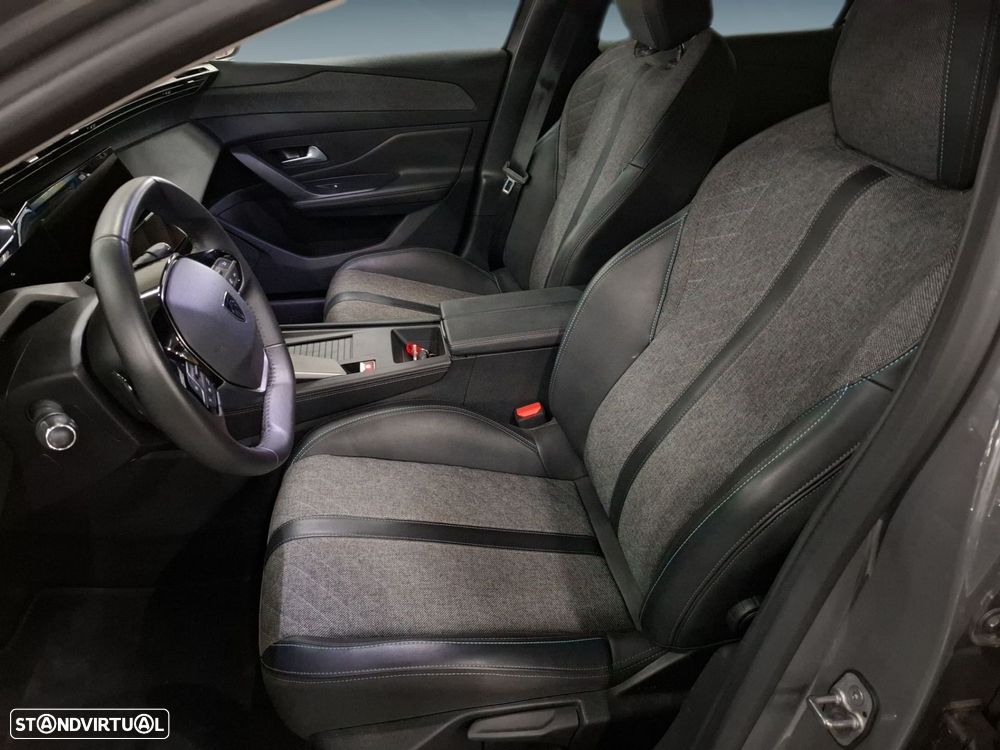 Peugeot 408 1.2 PureTech Allure EAT8 - 11