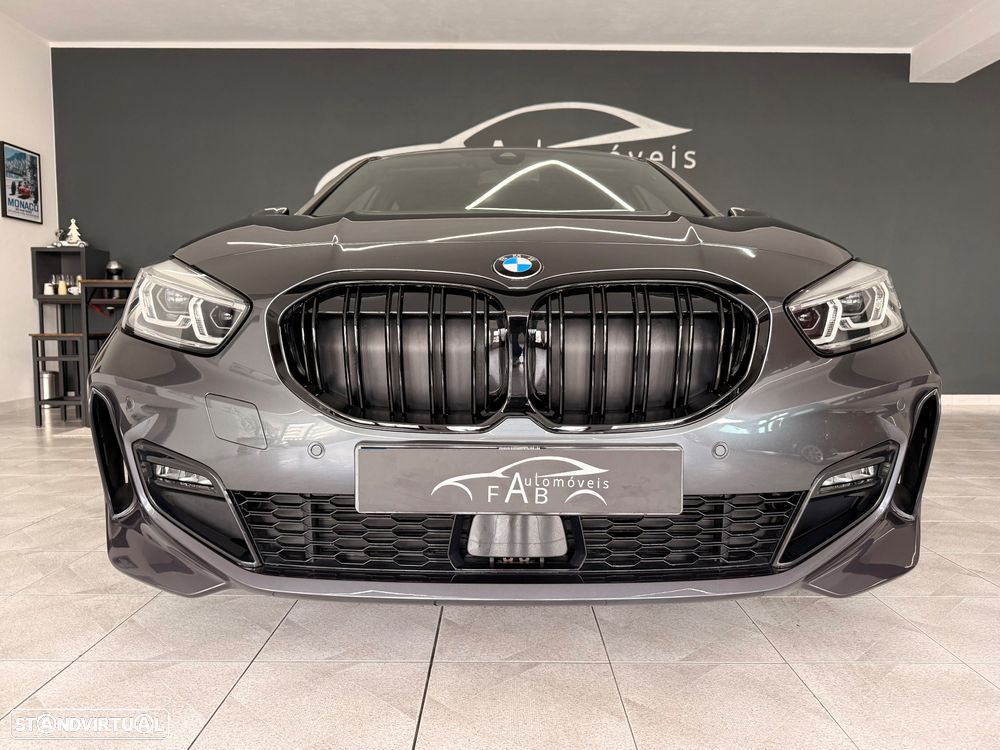 BMW 118 i Pack Desportivo M Auto - 3