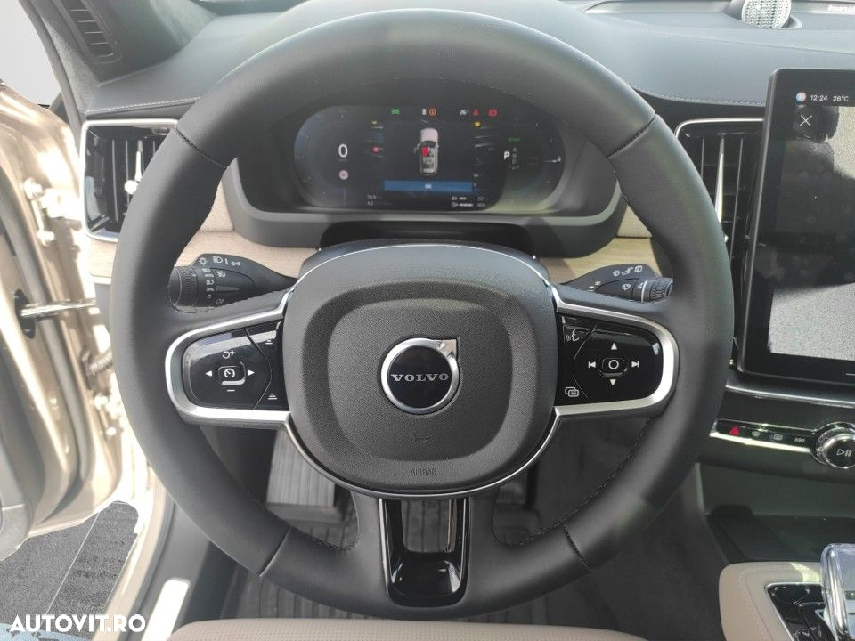 Volvo XC 90 T8 AWD PHEV Ultra Dark - 11