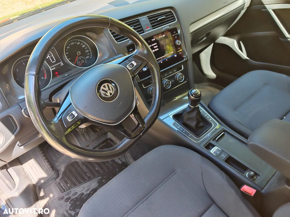 Volkswagen Golf 2.0 TDI Comfortline - 7