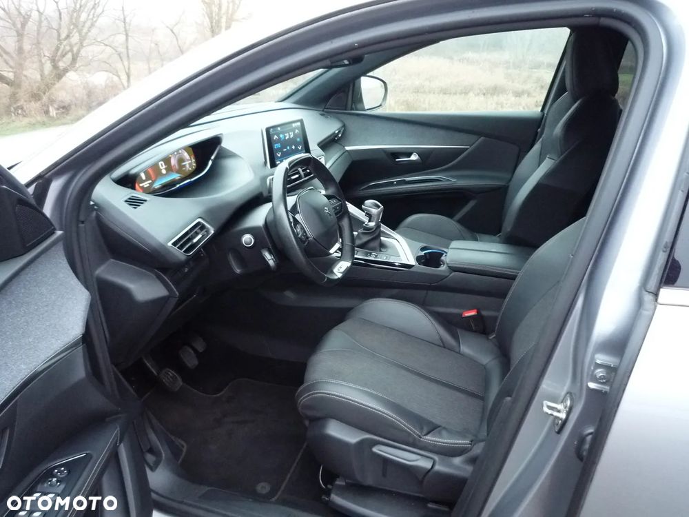 Peugeot 5008 1.5 BlueHDi GT S&S - 15