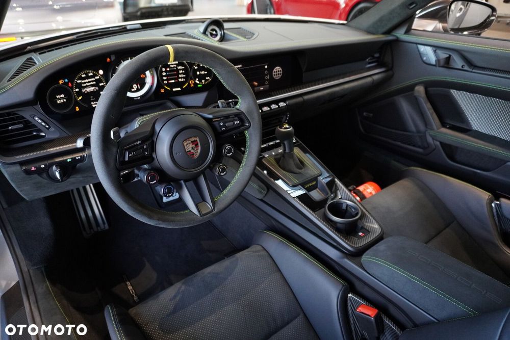 Porsche 911 GT3 RS - 16