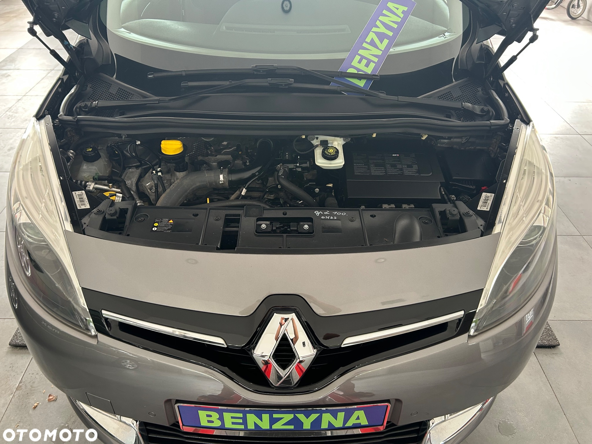 Renault Scenic ENERGY TCe 130 BOSE EDITION - 14