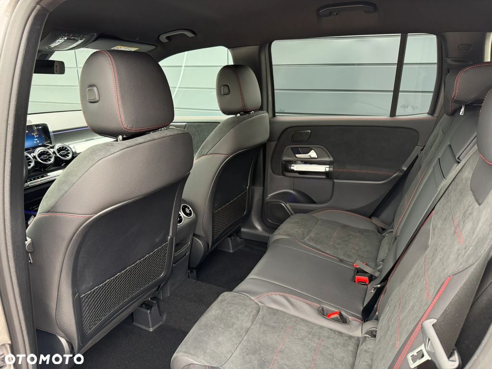 Mercedes-Benz GLB 220 d 4-Matic AMG Line 8G-DCT - 12