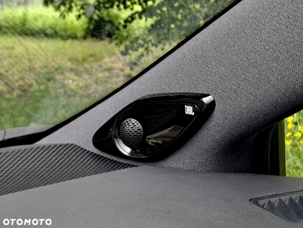 Toyota Corolla - 12