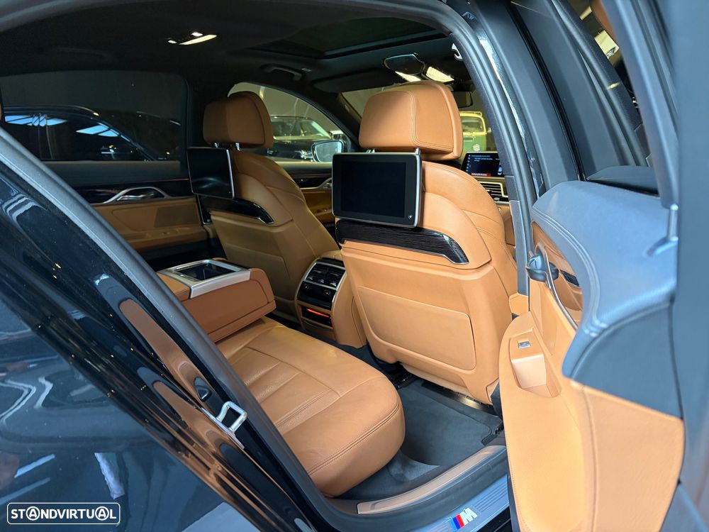 BMW 730 d Pack M Auto - 17