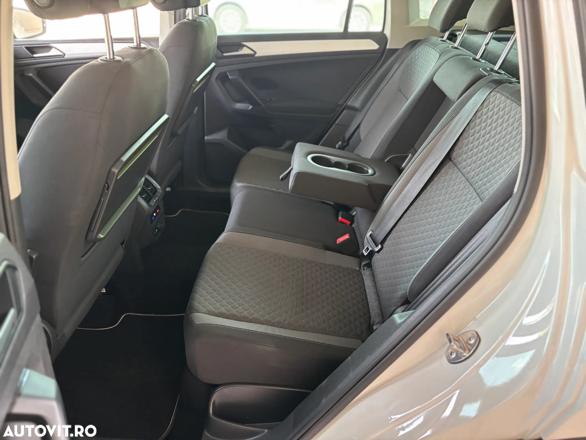 Volkswagen Tiguan 1.5 TSI ACT DSG Comfortline - 34