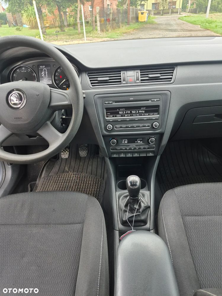 Skoda RAPID 1.2 TSI Ambition - 10