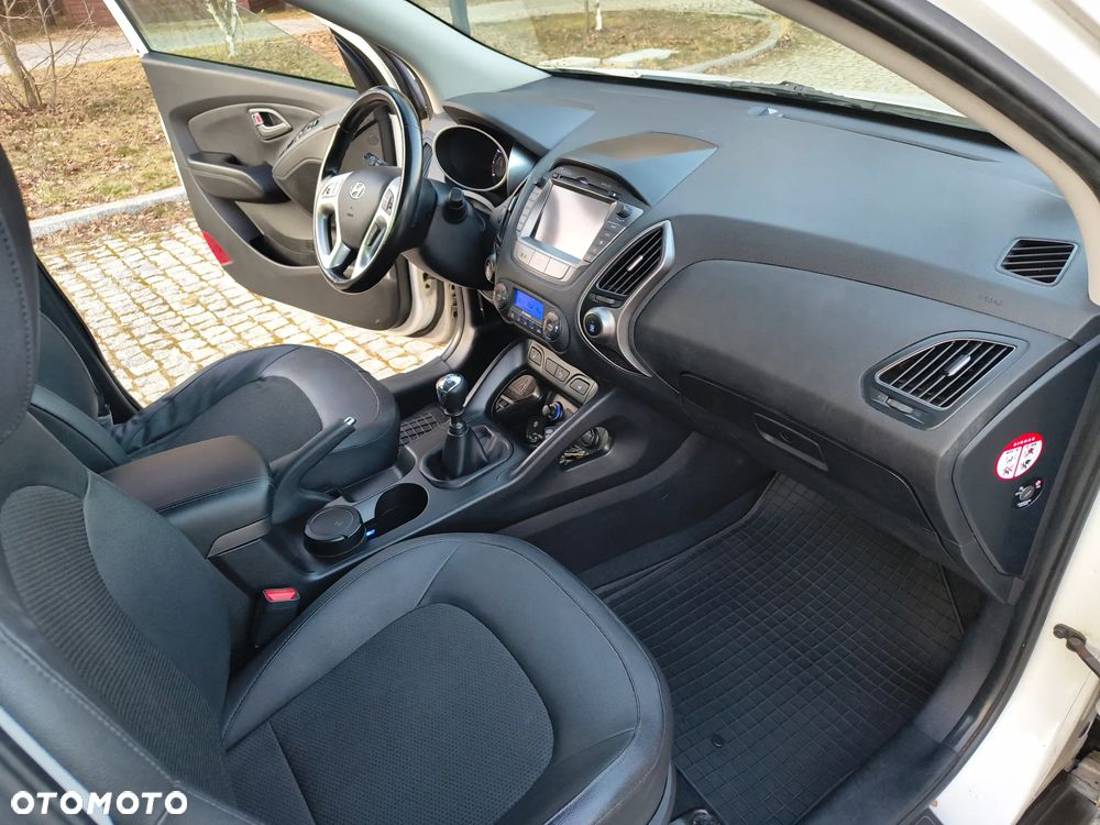 Hyundai ix35 - 22