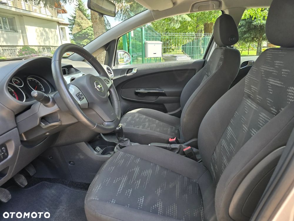 Opel Corsa - 12