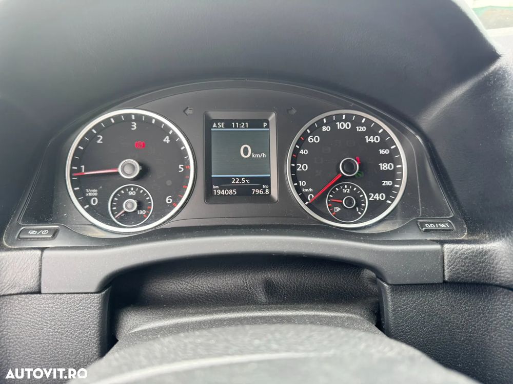 Volkswagen Tiguan - 11