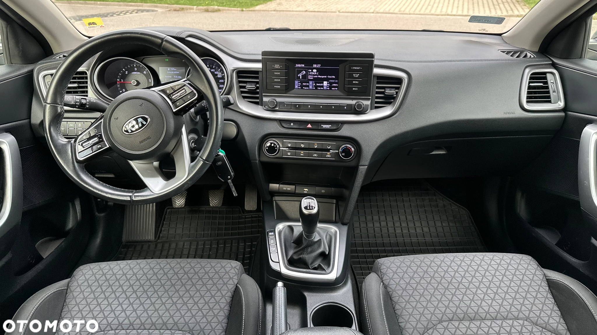 Kia Ceed 1.6 CRDi SCR M - 5
