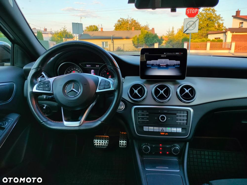 Mercedes-Benz GLA - 5