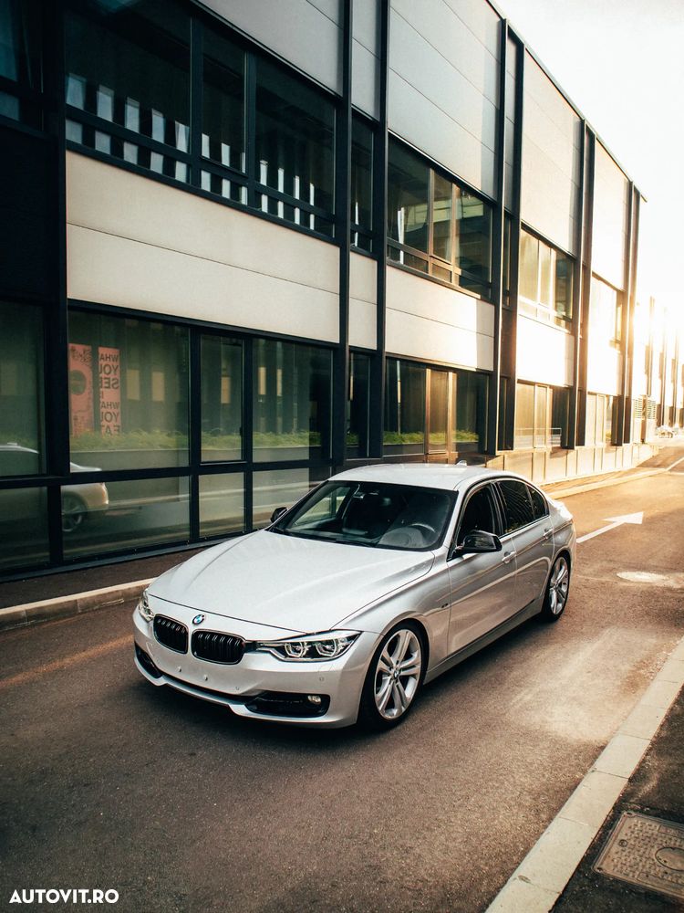 BMW Seria 3 335i Sport-Aut. Sport Line - 4