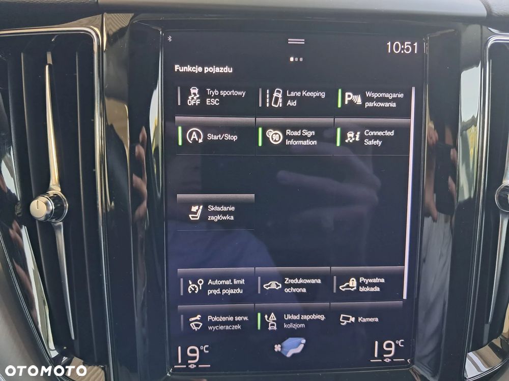 Volvo XC 60 B4 B Momentum - 22
