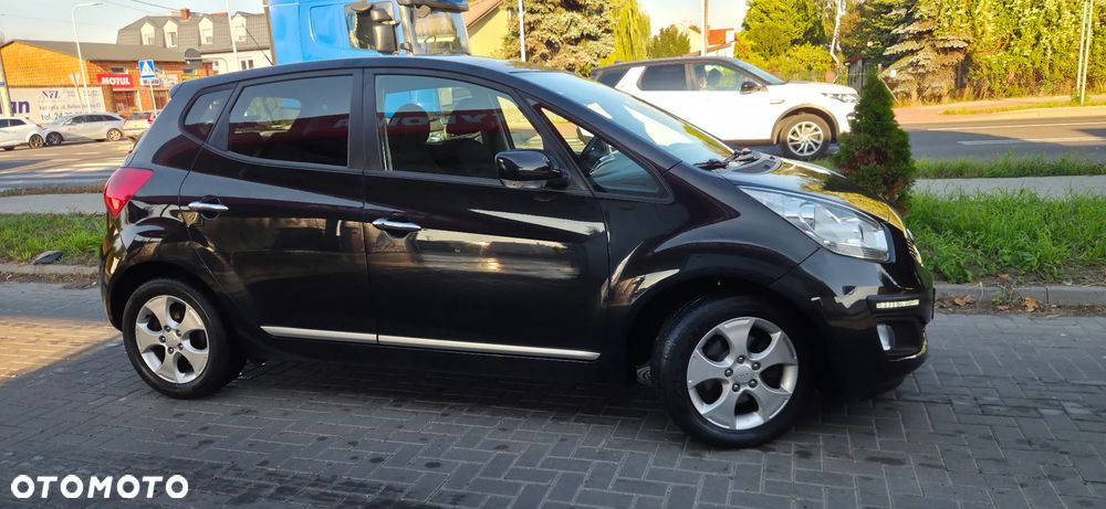 Kia Venga 1.6 CRDi 128 Dream Team Edition - 21