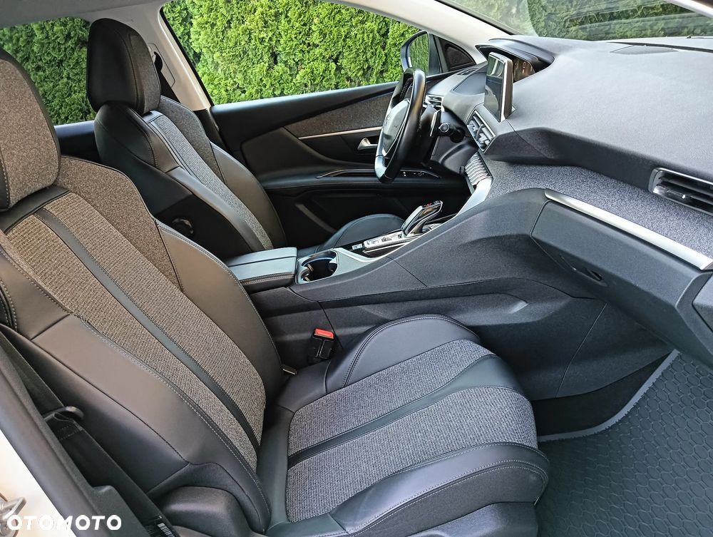 Peugeot 3008 BlueHDi 130 Stop & Start EAT8 Allure - 7