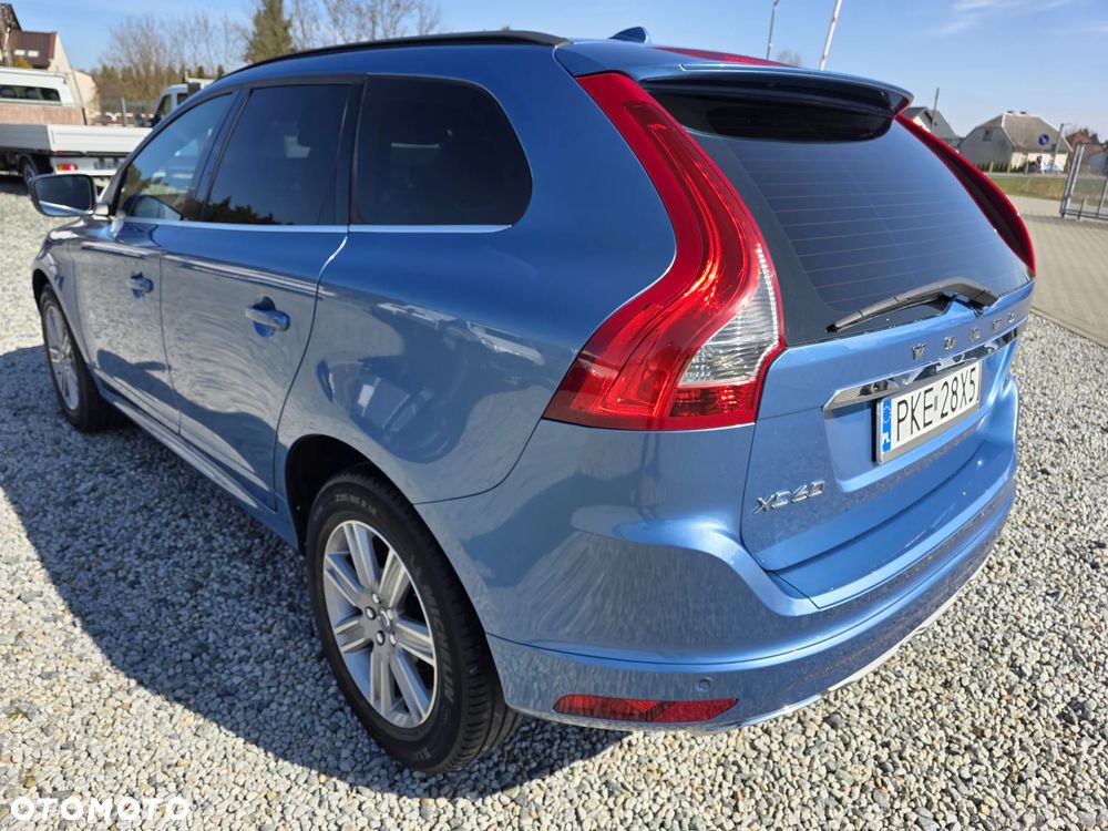 Volvo XC 60 D4 Geartronic Momentum - 3
