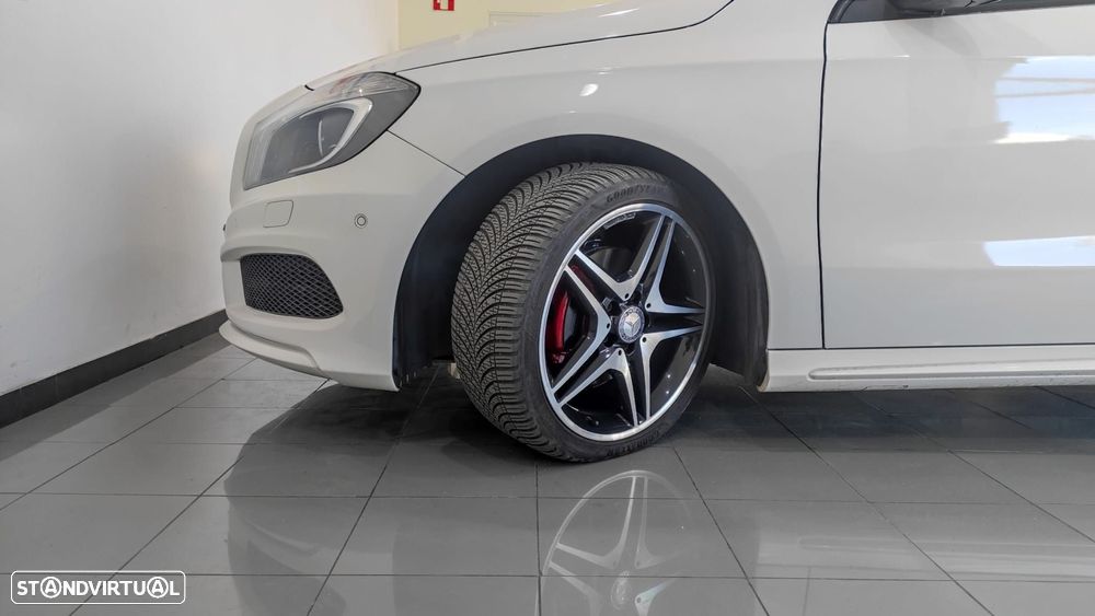 Mercedes-Benz A 200 CDi BE AMG Sport - 10