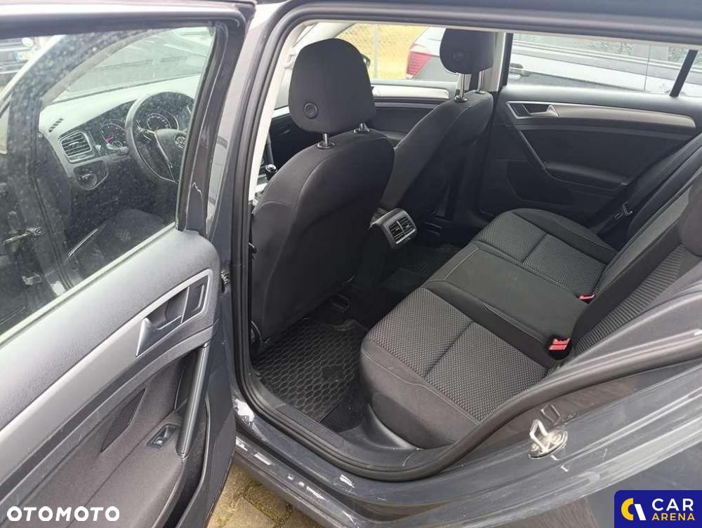 Volkswagen Golf - 13