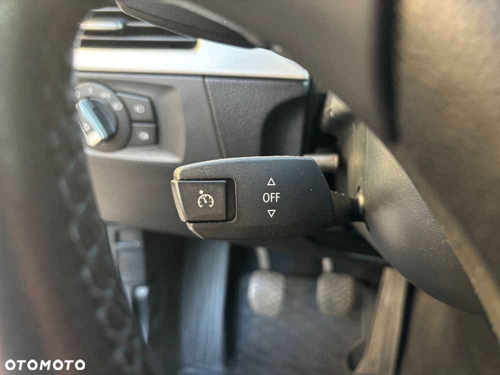 BMW Seria 3 318d DPF Edition Lifestyle - 16