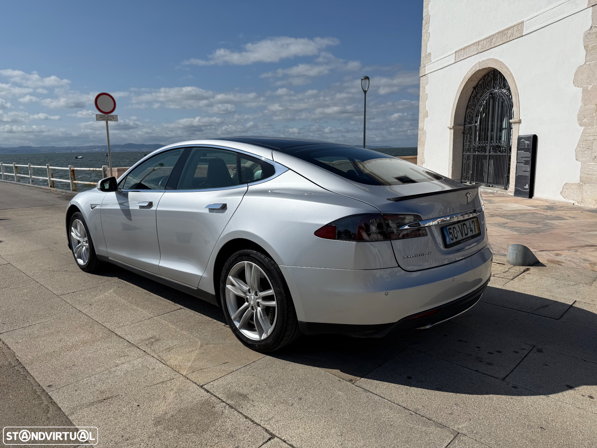Tesla Model S 85 Perfomance - 10