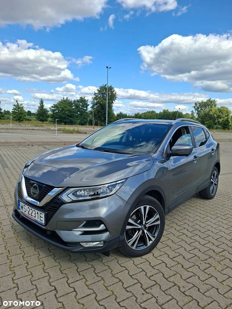 Nissan Qashqai 1.6 DIG-T N-Connecta - 1