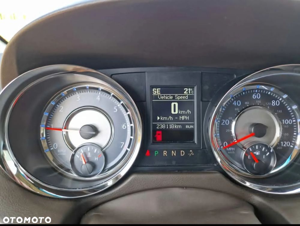 Chrysler Town & Country 3.6 Touring - 7