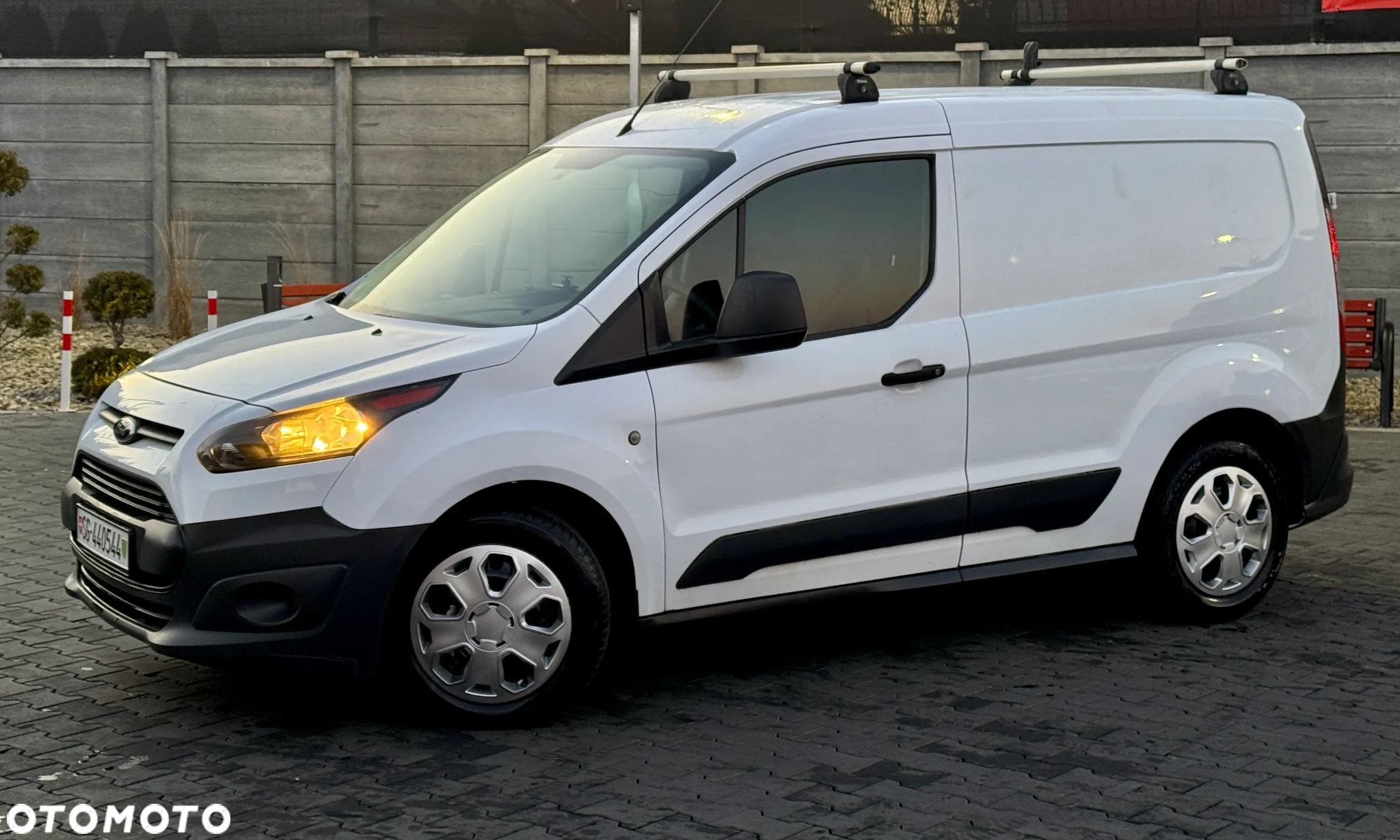 Ford Transit Connect - 8