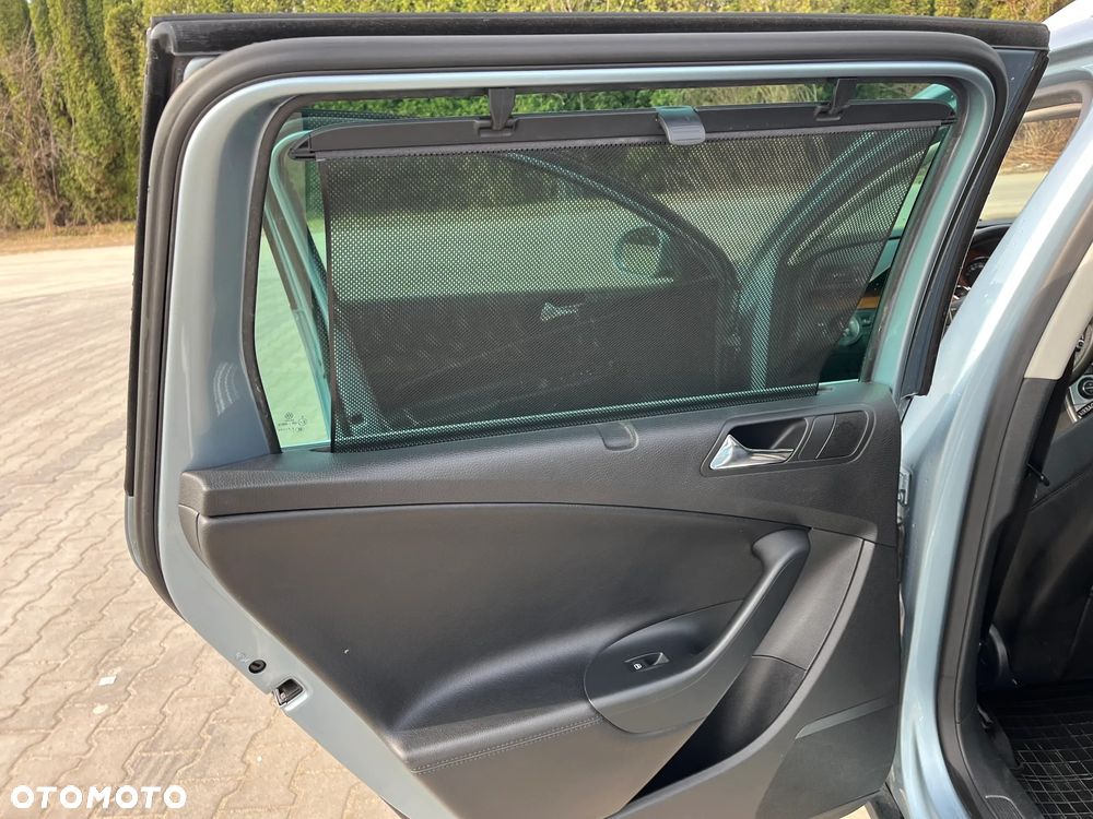 Volkswagen Passat 2.0 TDI DSG Highline - 19