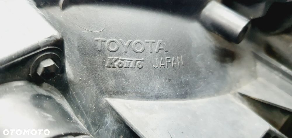 TOYOTA LAND CRUISER 200 08-11 Lampa Prawa Przód EU - 10