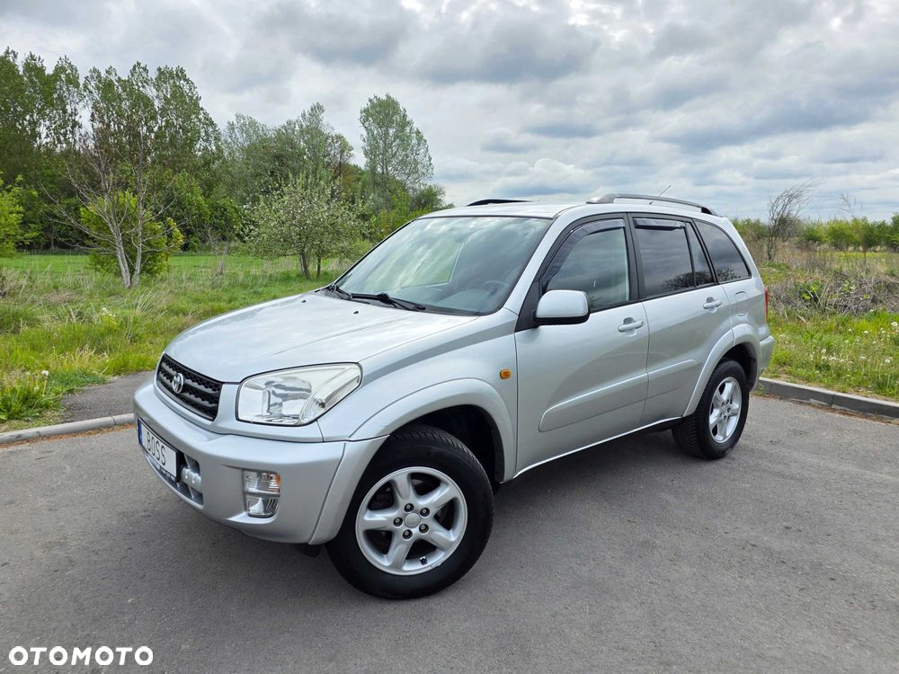 Toyota RAV4 - 1