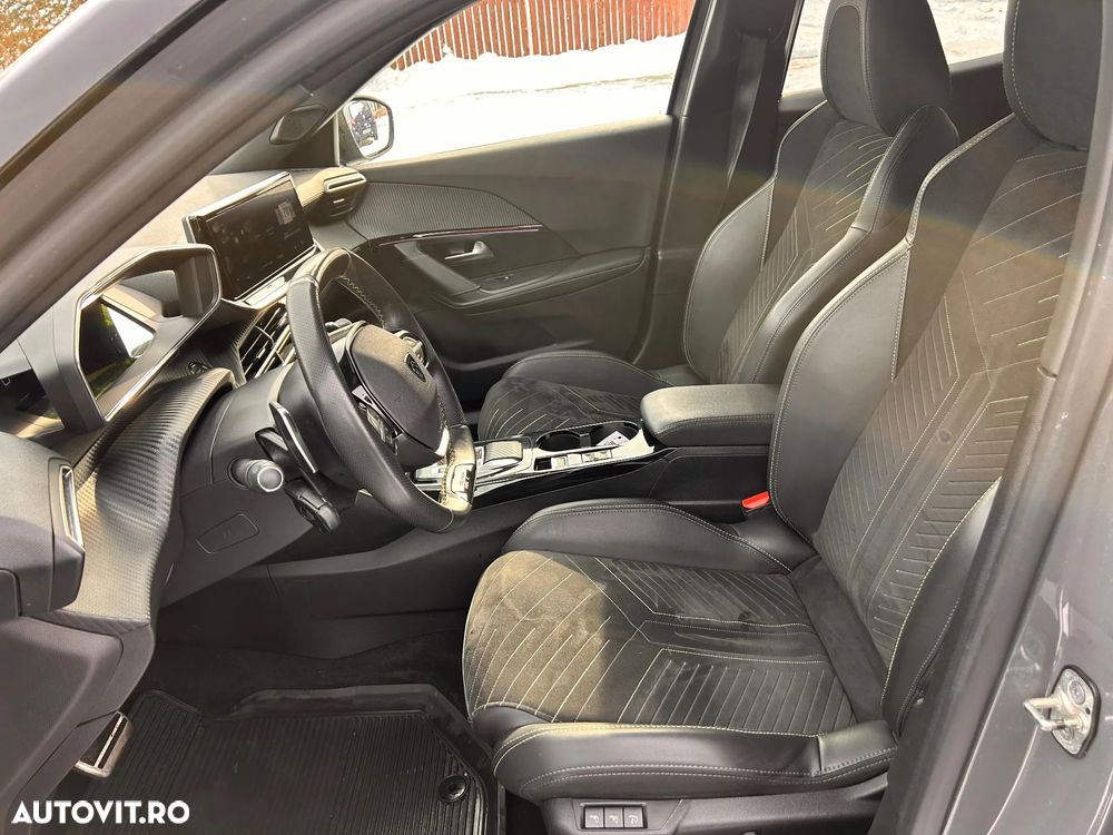 Peugeot 2008 1.2L PureTech 130 S&S EAT8 GT - 15