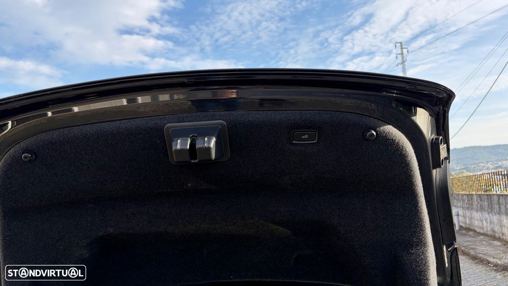 Porsche Taycan Turbo - 6