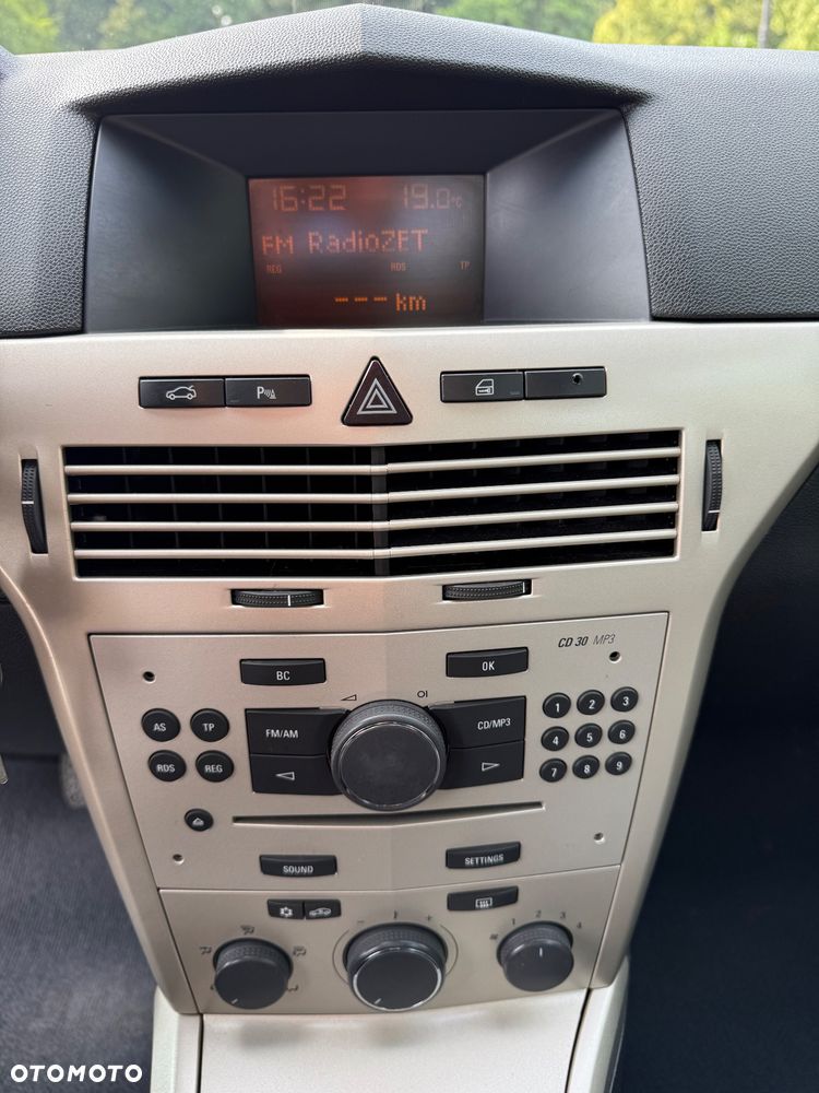 Opel Astra 1.6 - 23