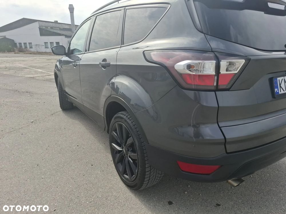 Ford Kuga - 4