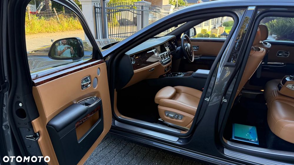 Rolls-Royce Ghost Standard - 29