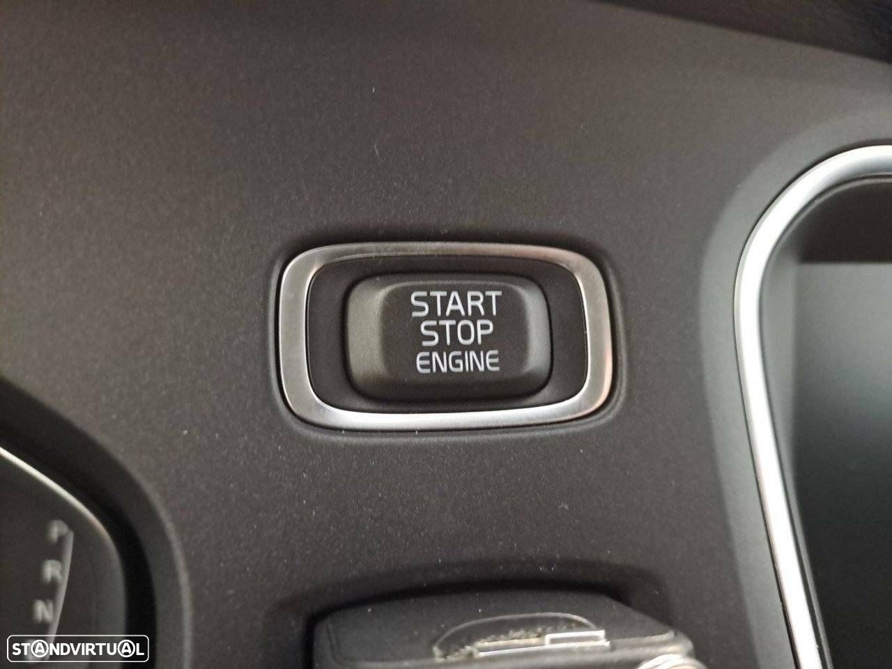 Volvo V40 1.5 T3 Sport Edition Geartronic - 19