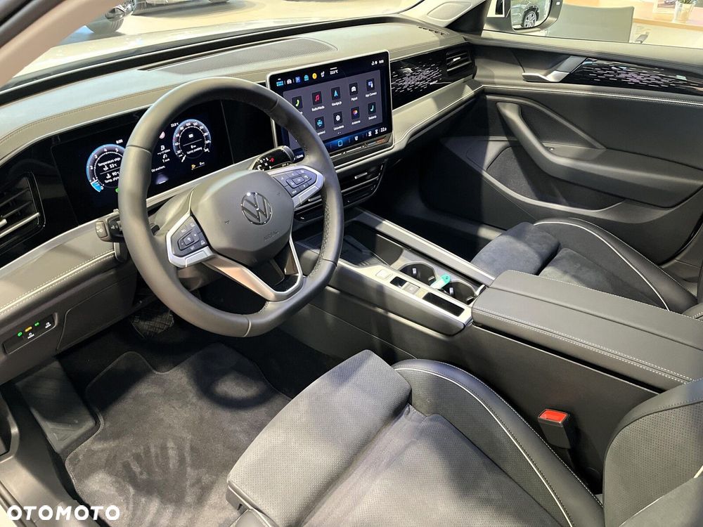 Volkswagen Passat Variant 2.0 TSI Business Plus DSG - 9