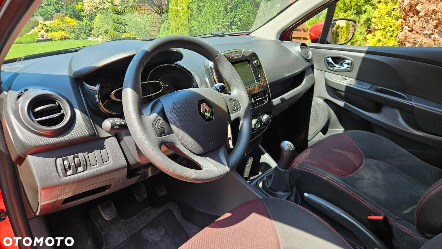Renault Clio - 16