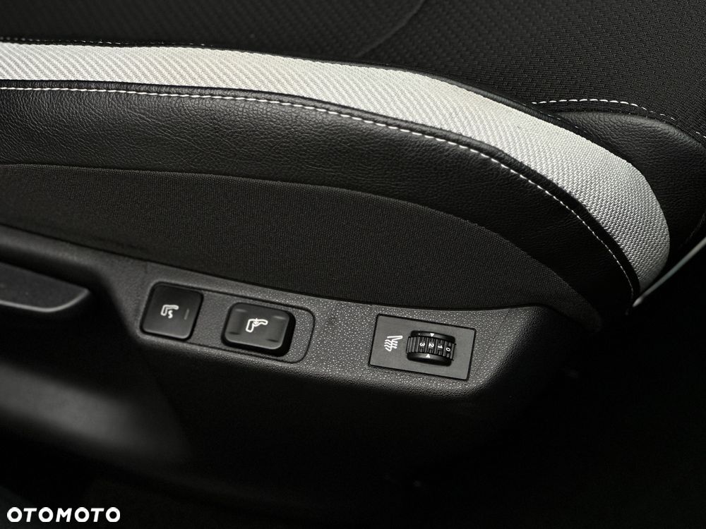 Citroën C4 1.6 VTi Exclusive - 27