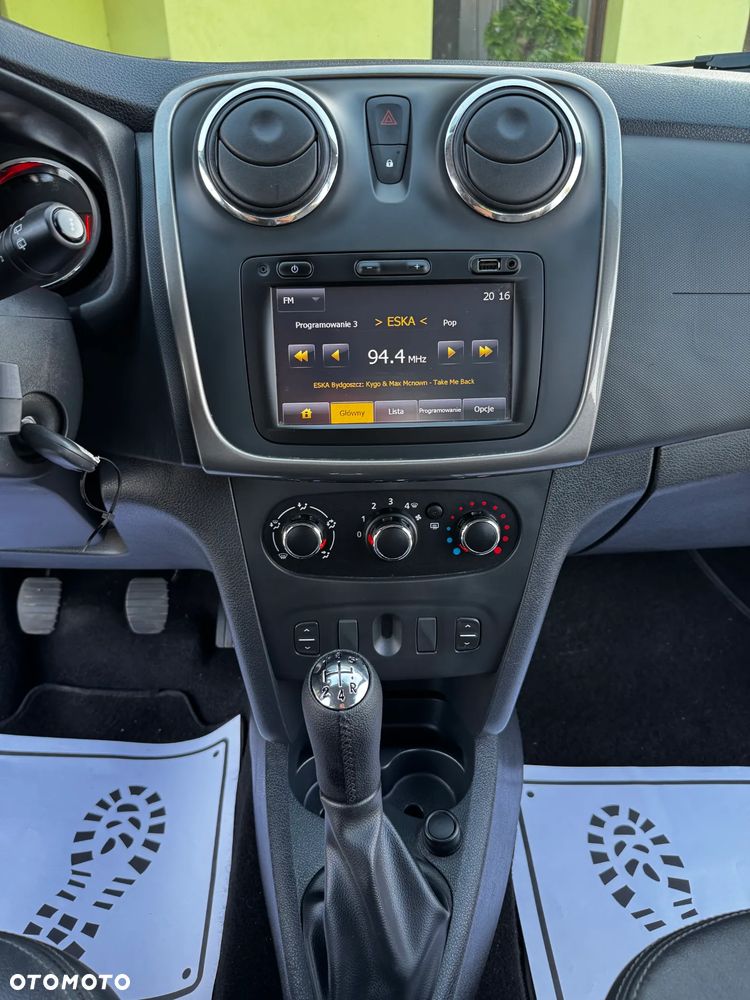 Dacia Sandero 1.2 16V 75 Laureate - 27