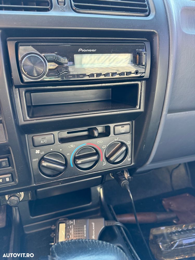 Toyota Land Cruiser - 10